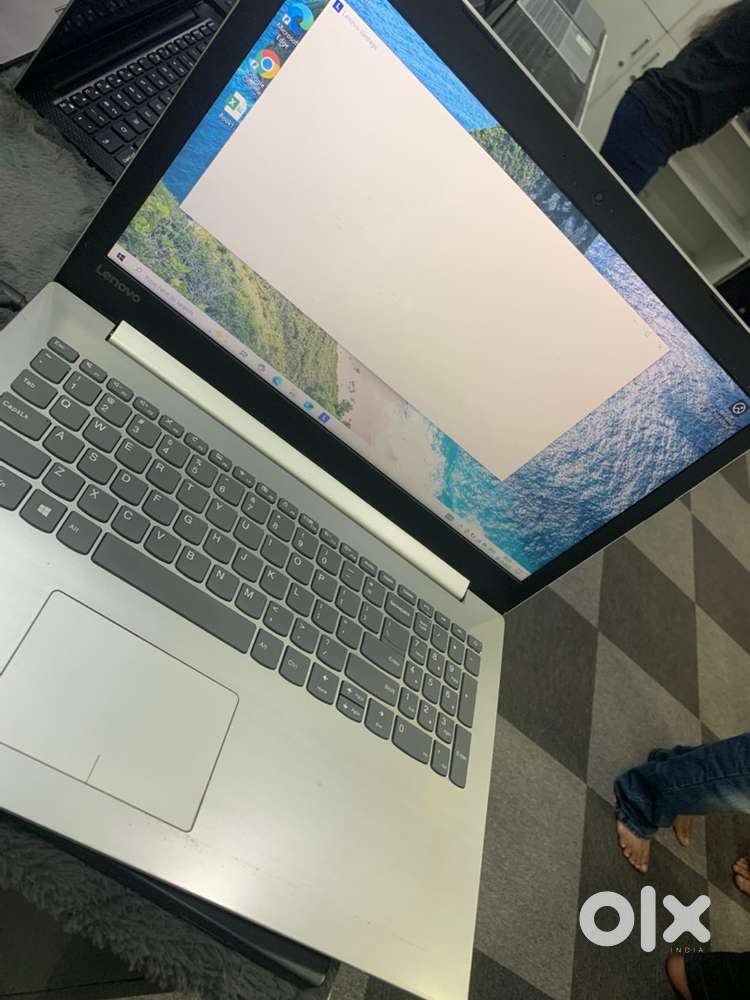 Lenovo Ideapad 15inch/AMD A12 laptop/8gB RAM/500GB HDD/With