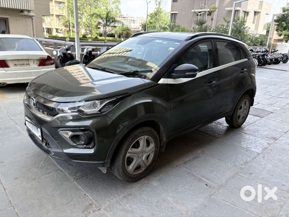 Tata Nexon 1.5 Revotorq Xm (s), 2021, Petrol