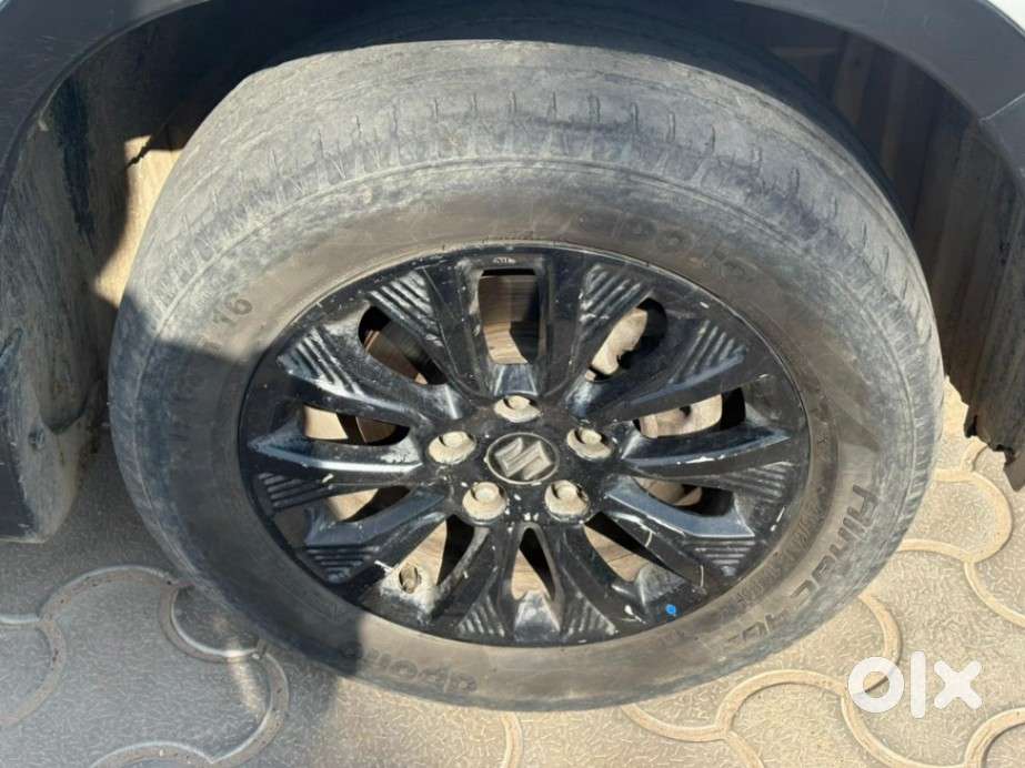 Maruti Suzuki Brezza 1.5 Zxi Smart Hybrid, 2021, Petrol