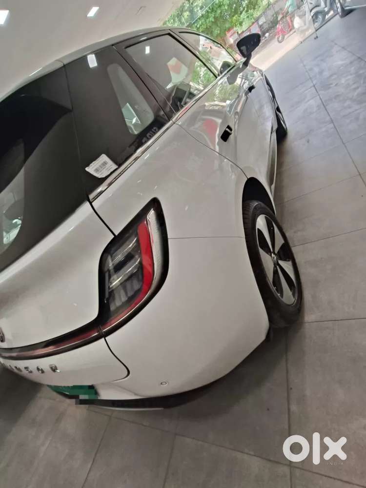 Mg Windsor Ev Essence, 2025, Electric