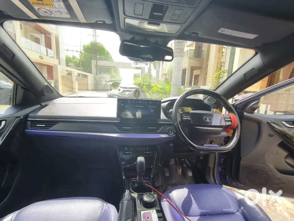 Tata Nexon Purple 2023 - Manual Petrol