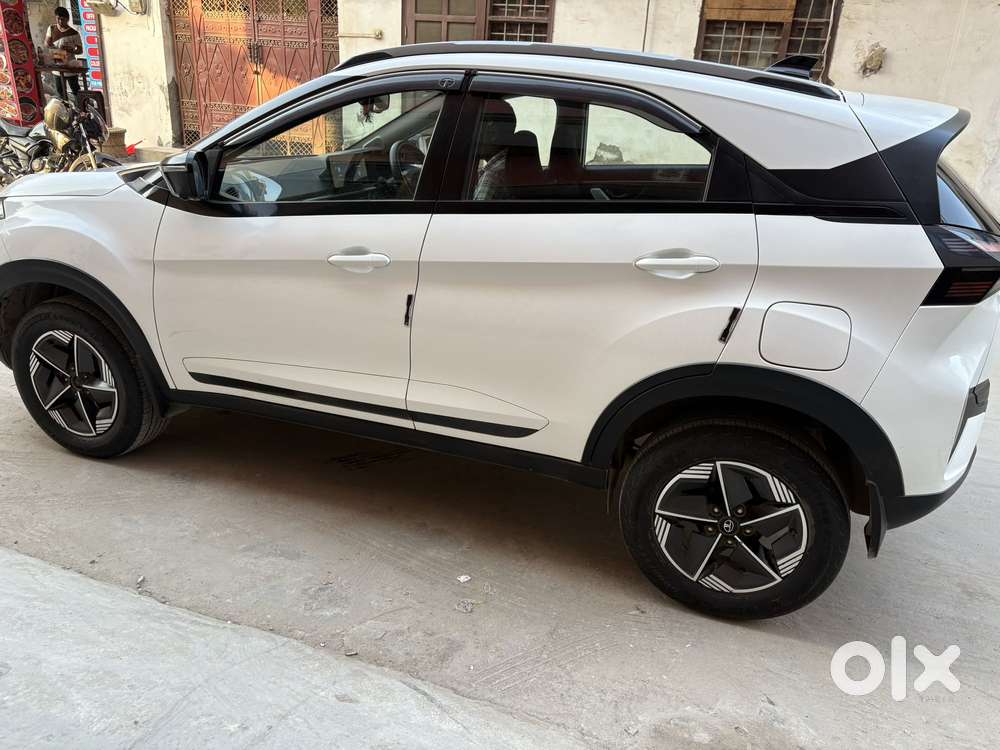 Tata Nexon Creative Plus S 1.2 Revotron Petrol 6 Amt, 2024, Petrol