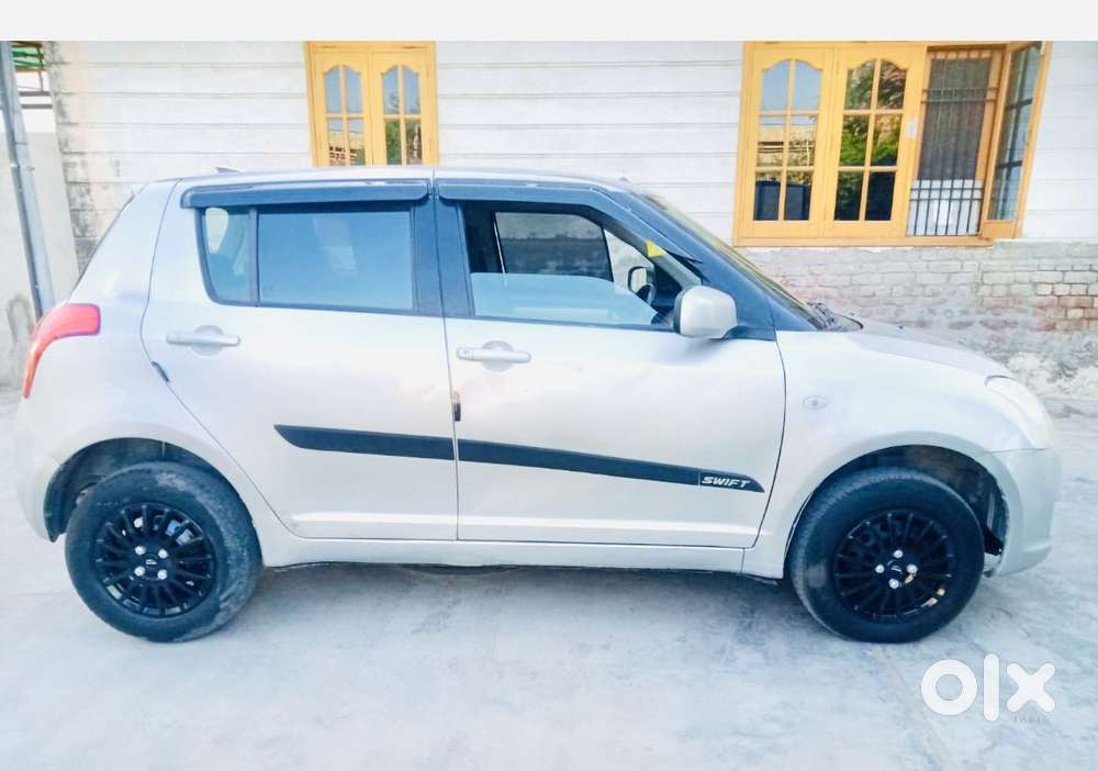 Maruti Suzuki Swift Vxi Optional, 2011, Petrol
