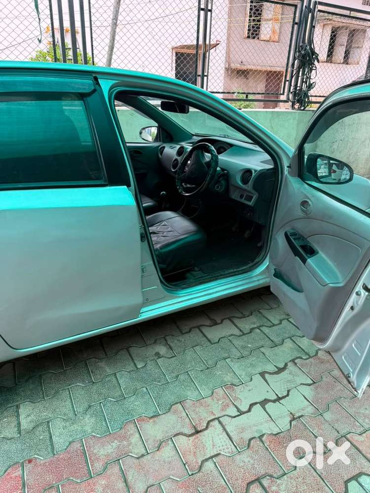 Toyota Etios Liva 2011 Car
