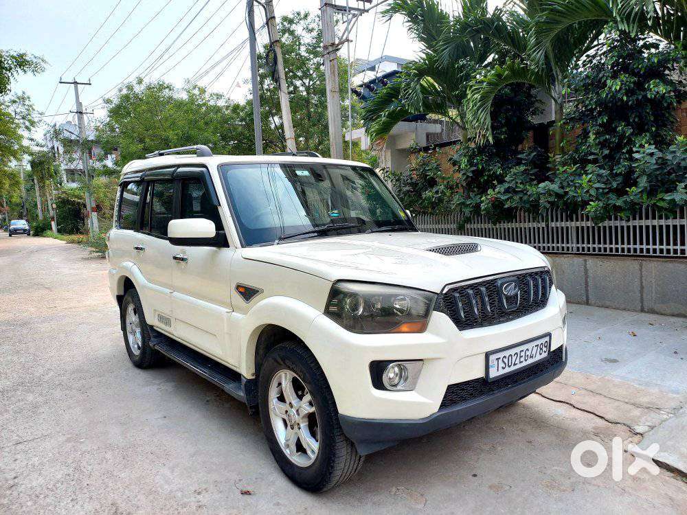 Mahindra Scorpio S10, 2015, Diesel