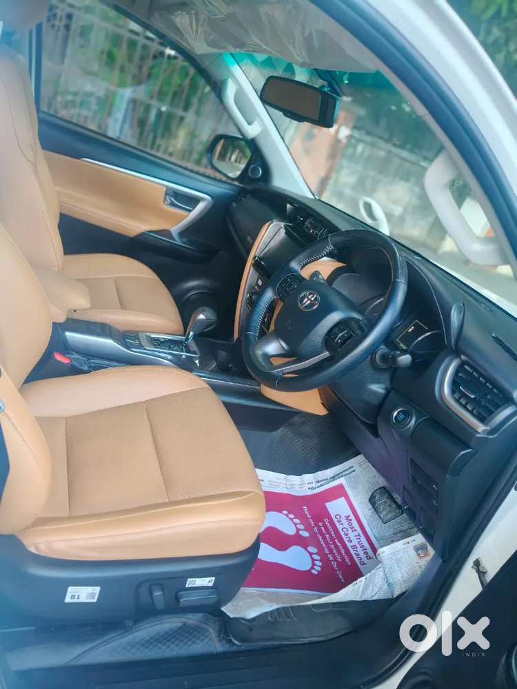 Toyota Fortuner Legender 2025