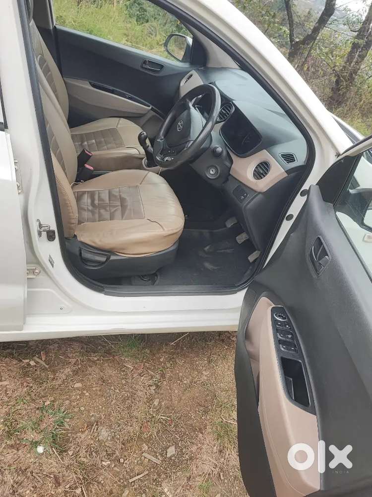 Hyundai Grand I10 2017 Petrol 42000 Km Driven