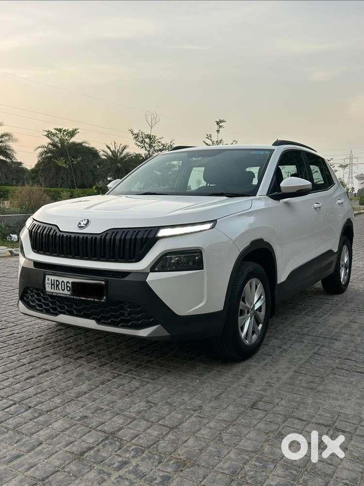 Skoda Kylaq Signature, 2025, Petrol