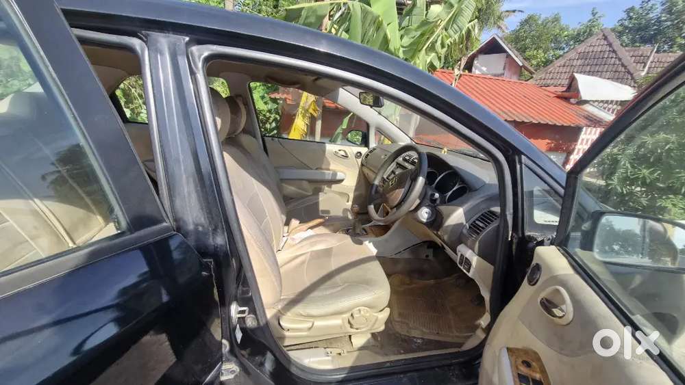 Honda City Zx 2004 Petrol Well Maintained