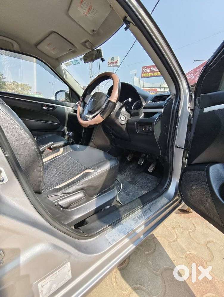 Maruti Suzuki Swift Vxi + Manual, 2017, Petrol