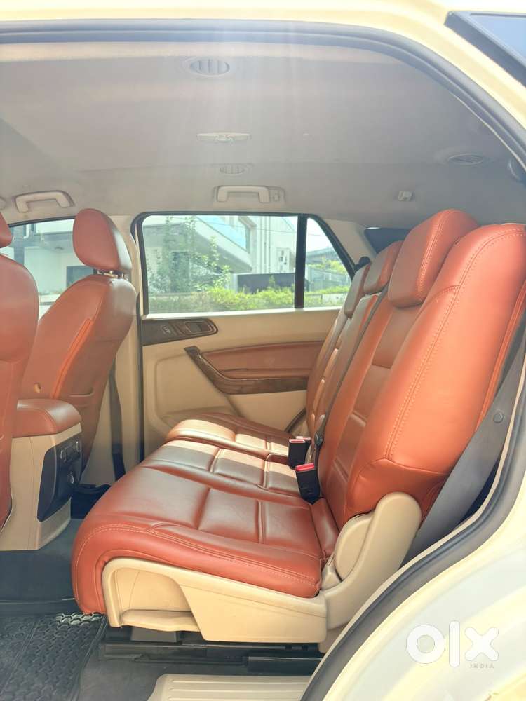 Ford Endeavour 2.2 Trend At 4x2, 2016, Diesel