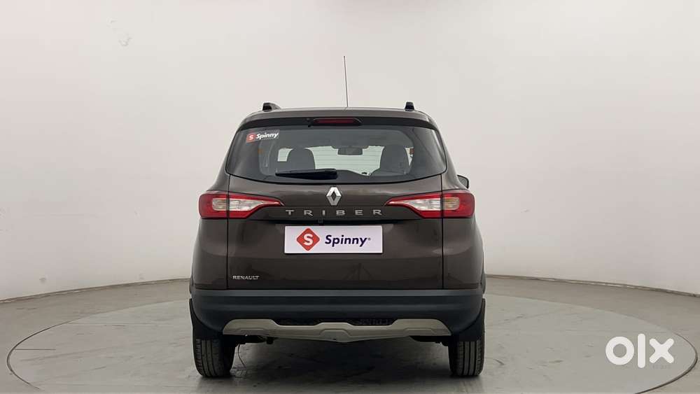 Renault Triber Rxz, 2022, Petrol