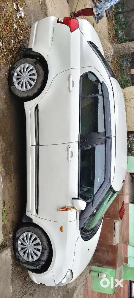 Maruti Suzuki Dzire 2012