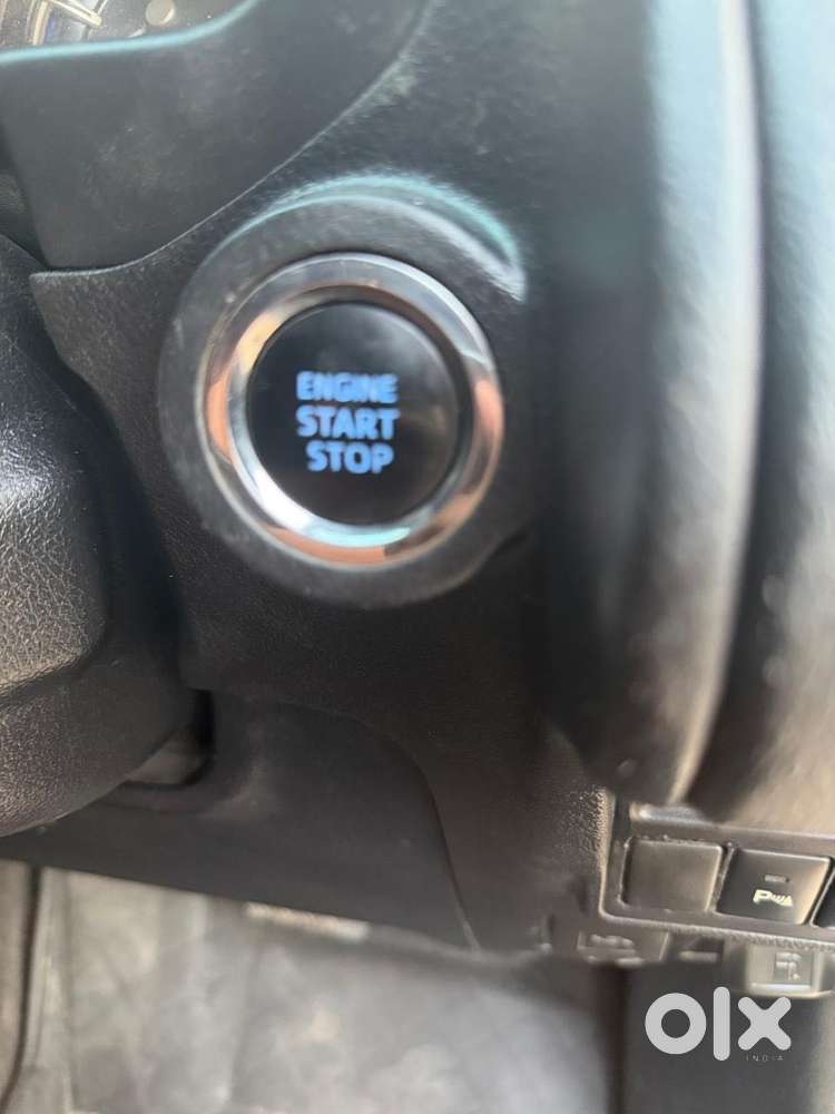 Toyota Innova Crysta 2.8 Zx At, 2016, Diesel