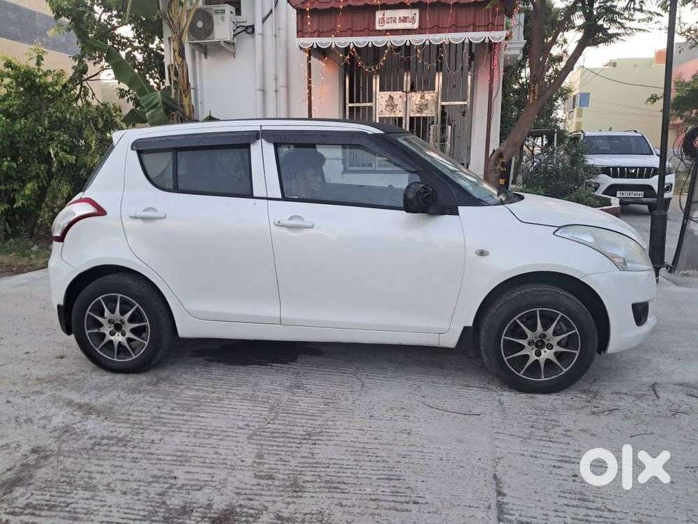 Maruti Suzuki Swift Lxi Optional-o, 2014, Petrol