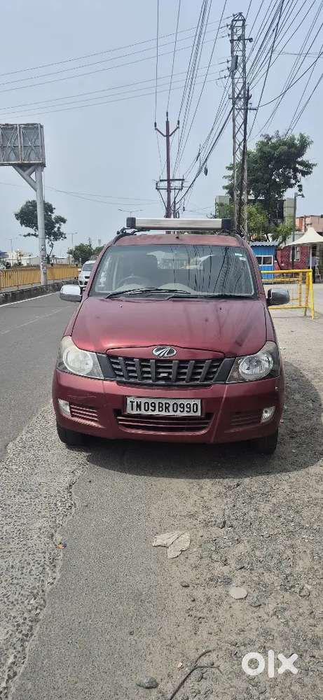 Mahindra Quanto 1.5 C8 2012