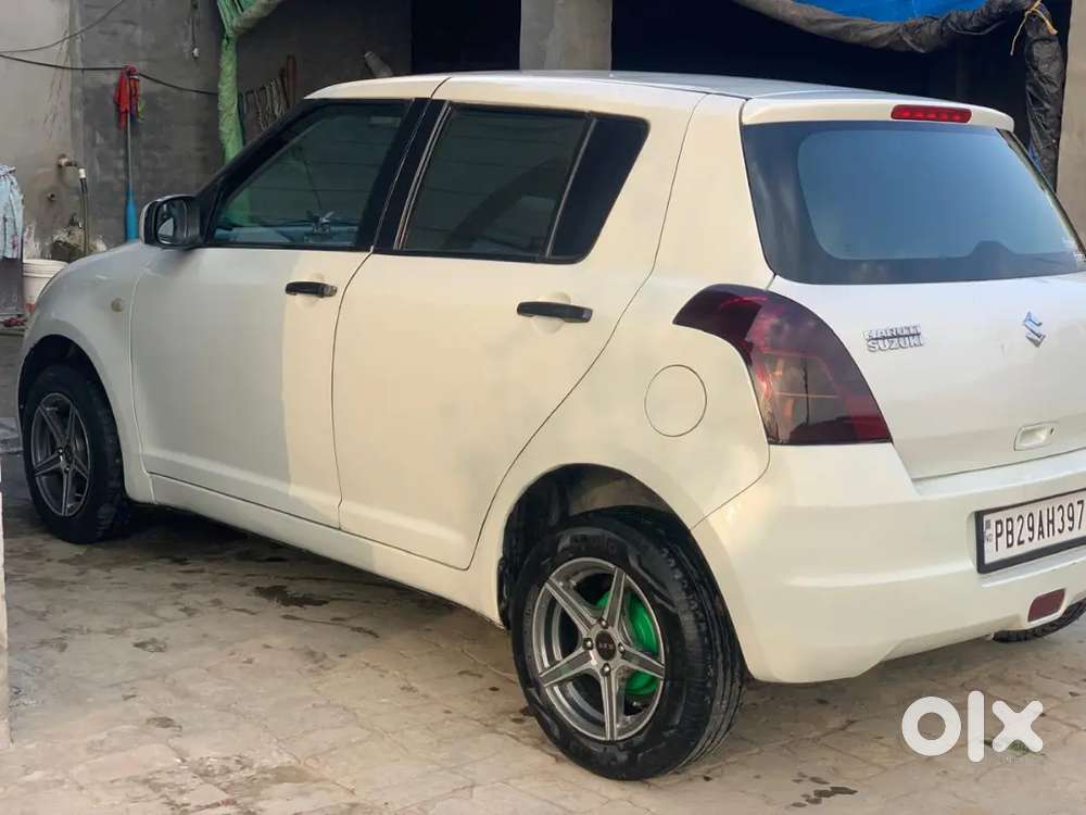Swift Lxi Maruti Suzuki 2011