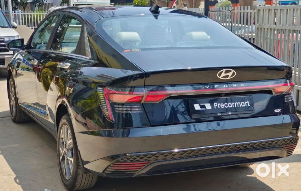 Hyundai Verna 1.5 Sx (o) Ivt, 2023, Petrol