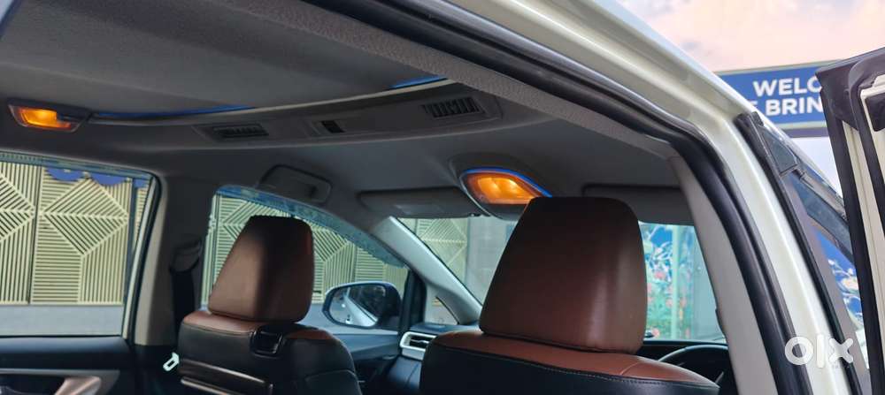 Toyota Innova Crysta 2.8z Automatic, 2016, Diesel