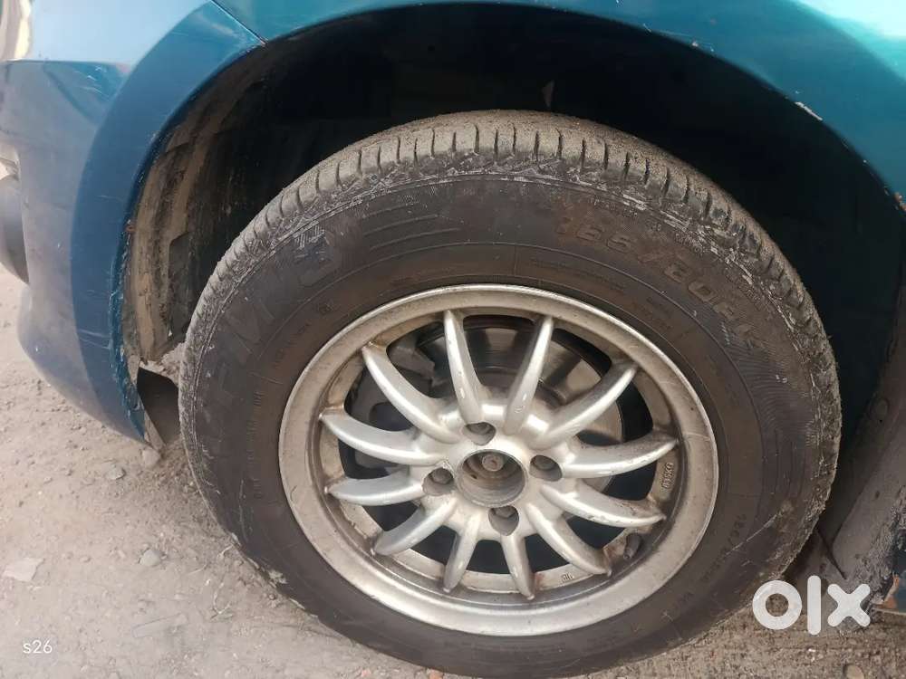 Maruti Suzuki Swift Dzire 2012