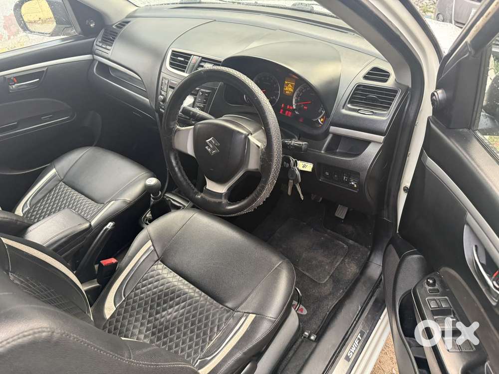 Maruti Suzuki Swift Vxi Optional, 2015, Petrol