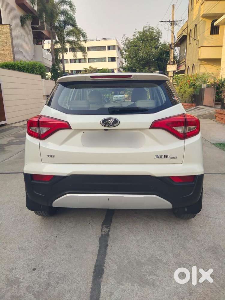 Mahindra Xuv300 W8 Option Diesel, 2022, Diesel