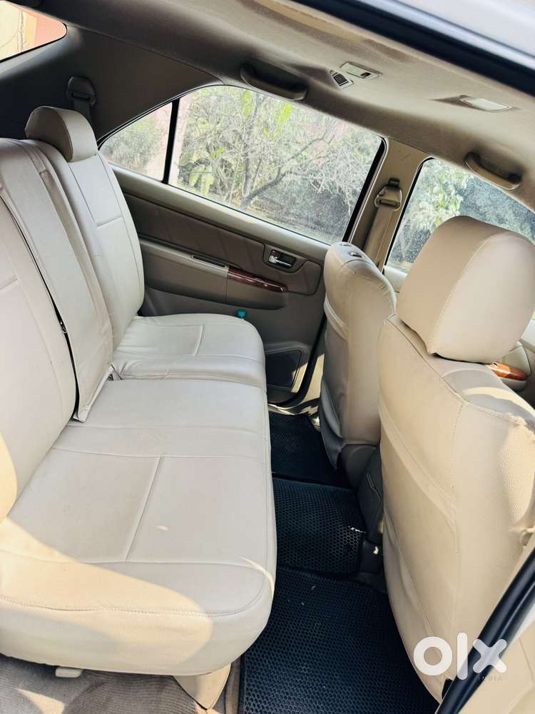 Toyota Fortuner 3.0 4x4 Manual, 2011, Diesel