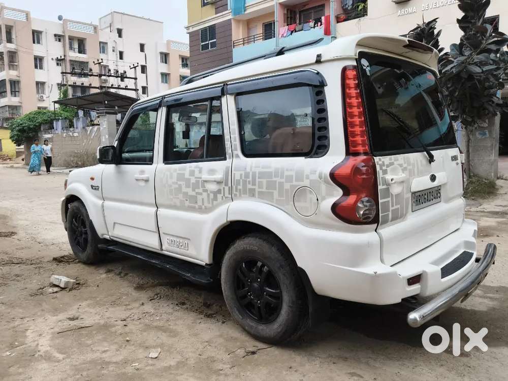 Mahindra Scorpio Vlx 2014