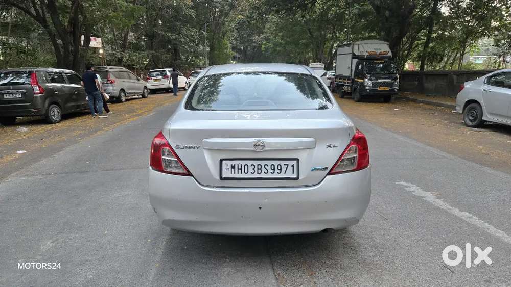 Sunny 2015 (automatic) 34,000km