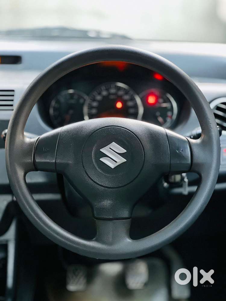 Maruti Suzuki Swift Dzire 1.2 Vxi Bsiv, 2011, Petrol