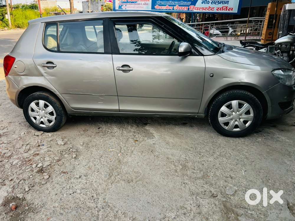 Skoda Fabia Petrol Manual 2012