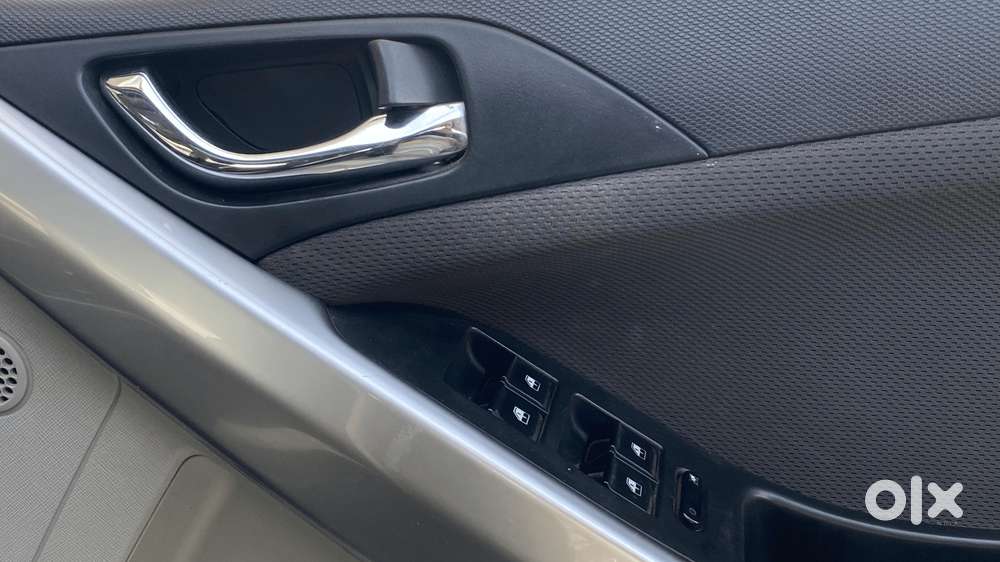 Tata Nexon 1.2 Revotron Xza Plus, 2018, Petrol