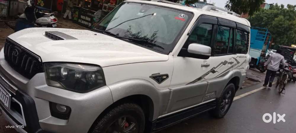 Mahindra Scorpio S10, 2016, Diesel
