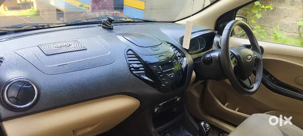 Ford Aspire Titanium Blu 2015