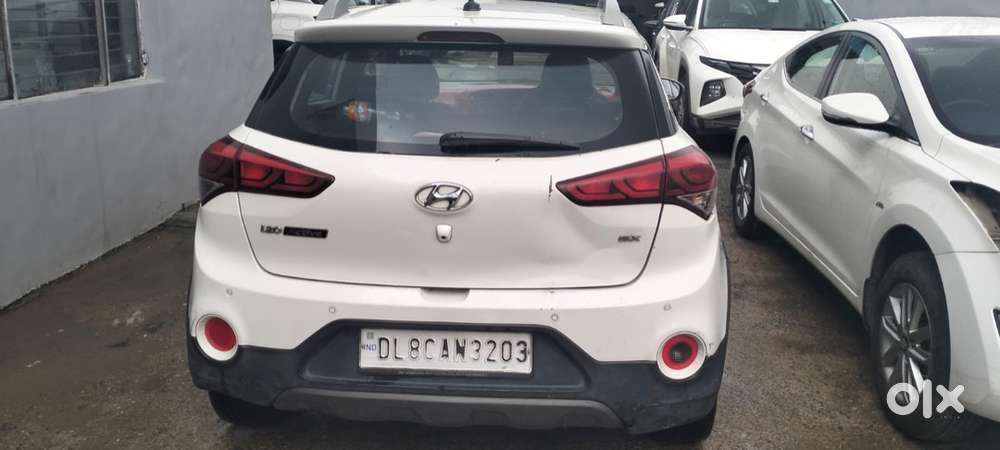 Hyundai I20 Active 2016 Push Start, Keyless Entry, Luxurious Interiors
