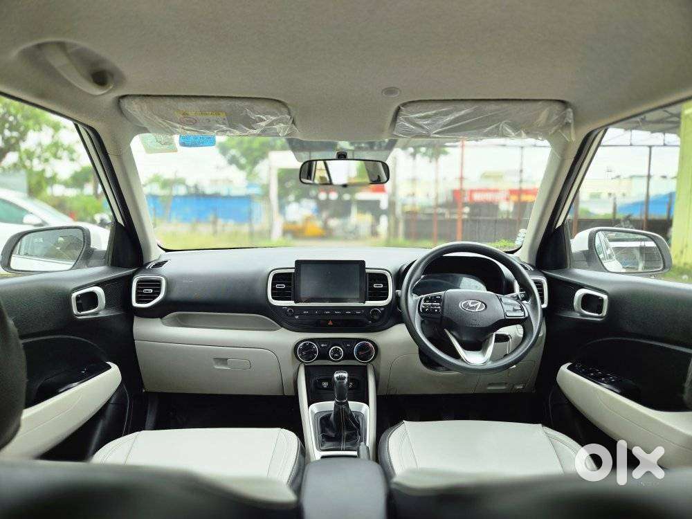 Hyundai Venue S 1.2 Petrol, 2023, Petrol
