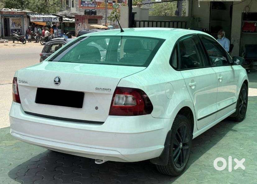 Skoda Rapid 1.0 Ambition Tsi At, 2021, Petrol