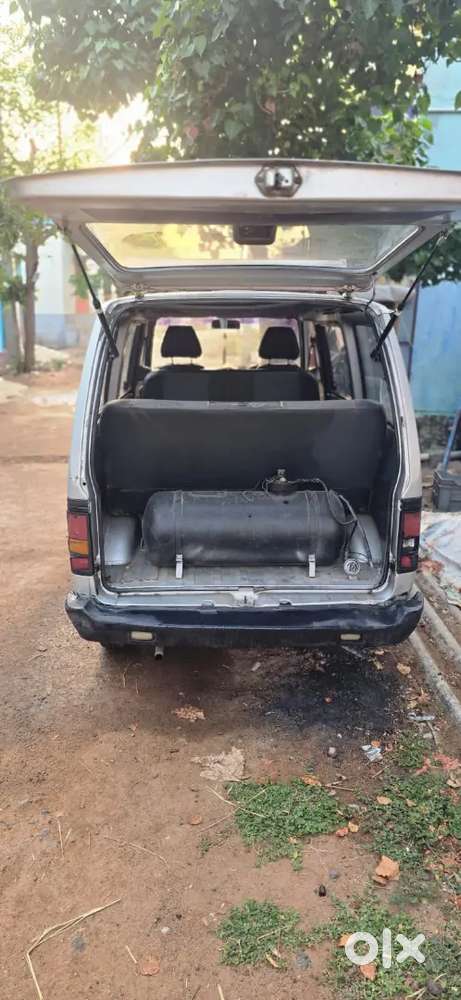 Maruti Suzuki Omni 2010