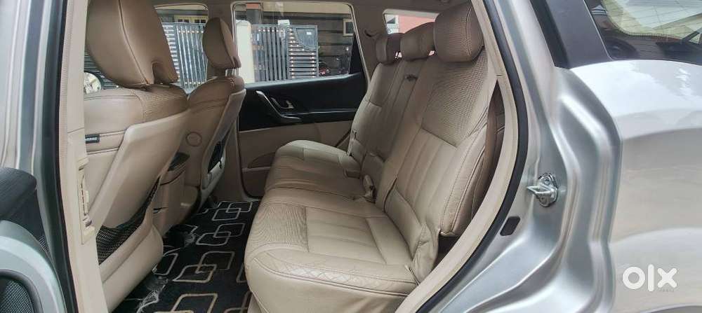Mahindra Xuv500 At W10 Awd, 2016, Diesel