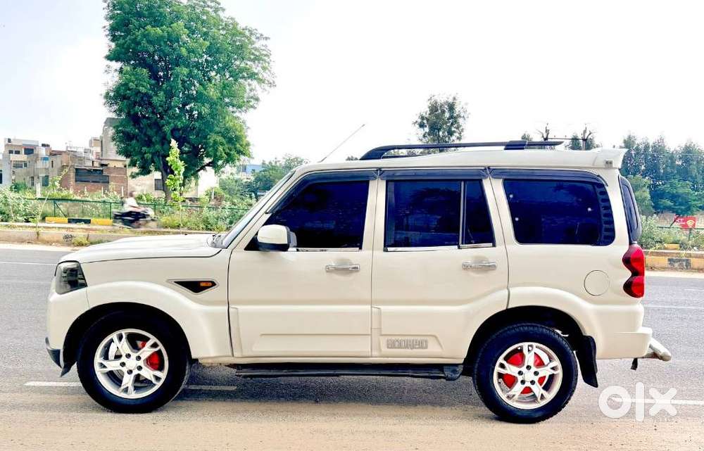 Mahindra Scorpio, 2015, Diesel