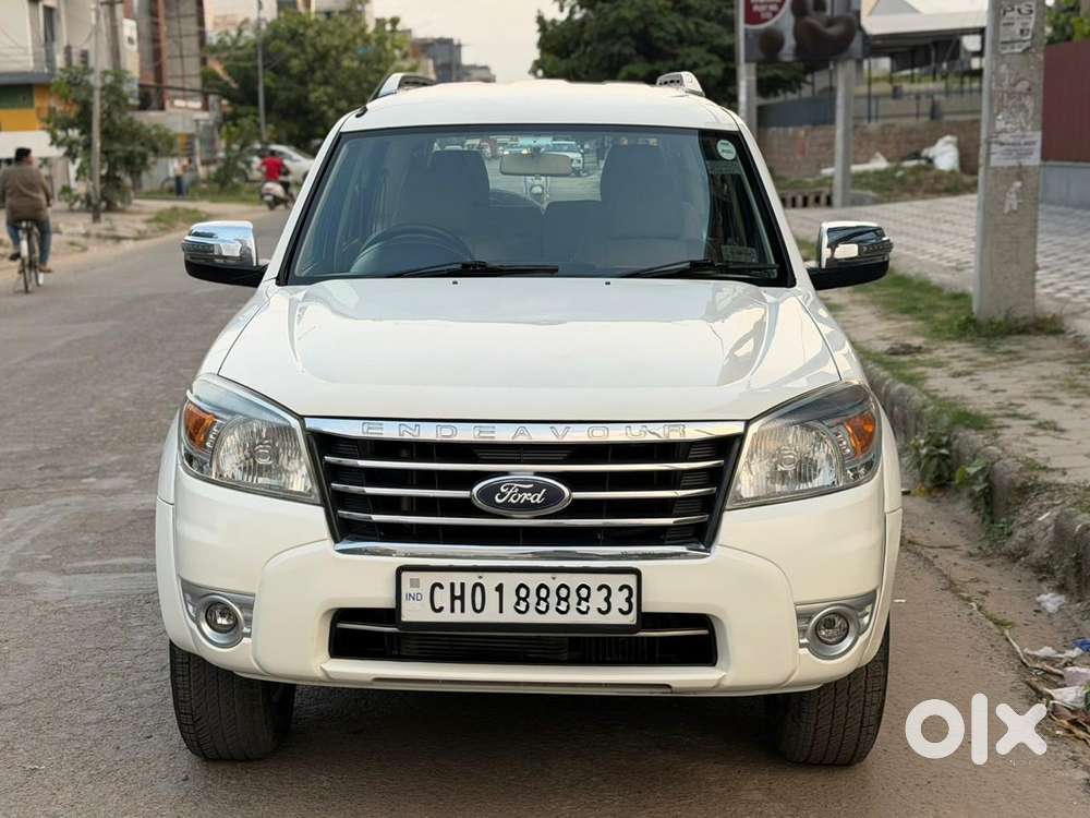 Ford Endeavour 3.0l Thunder Plus 4x4, 2011, Diesel