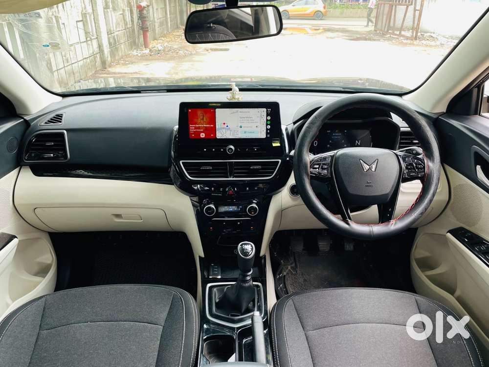 Mahindra Xuv 3xo Ax5 Ds Mt, 2025, Diesel