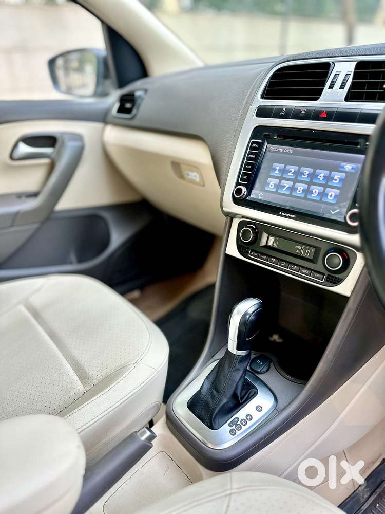 Volkswagen Vento 1.2 Tsi Highline Plus At, 2015, Petrol