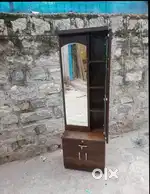 Brand new rotating dress table