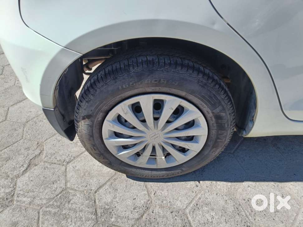 Maruti Suzuki Swift Vxi Abs Bsiv, 2015, Petrol