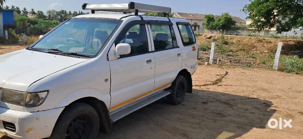 Chevrolet Tavera 2011 Diesel Well Maintained