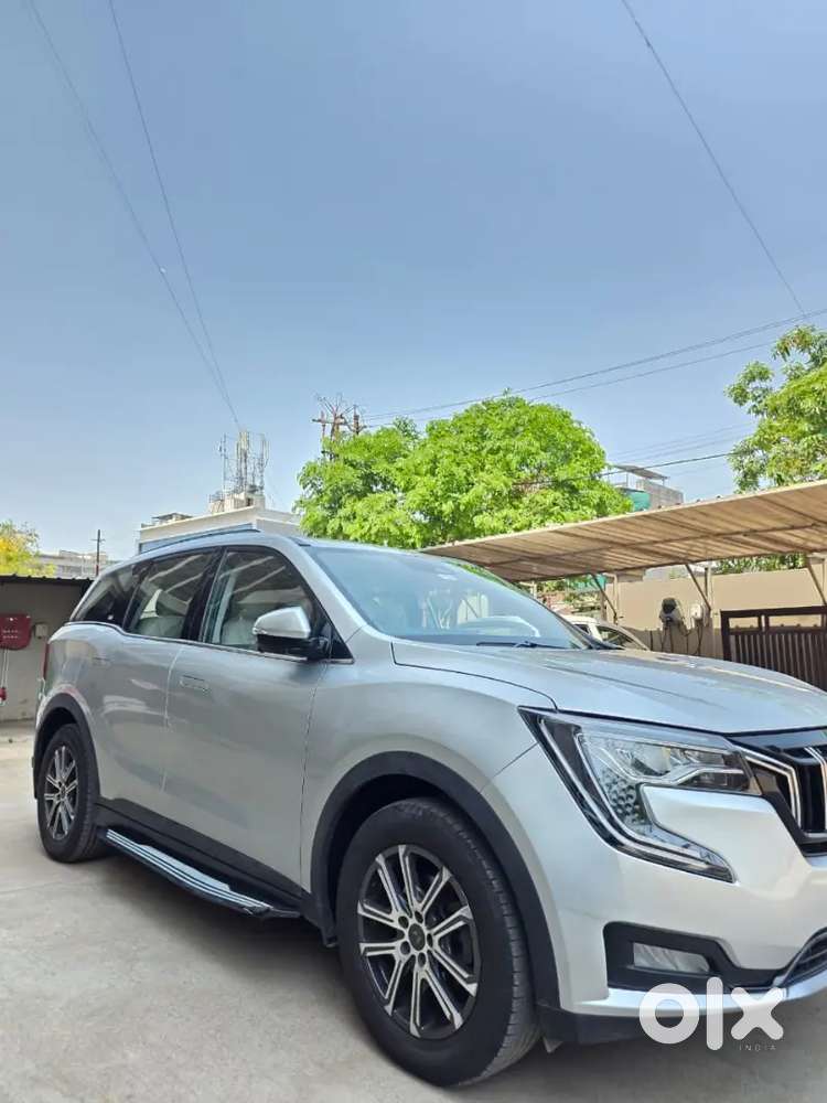 Mahindra Xuv700 2023 Petrol Well Maintained