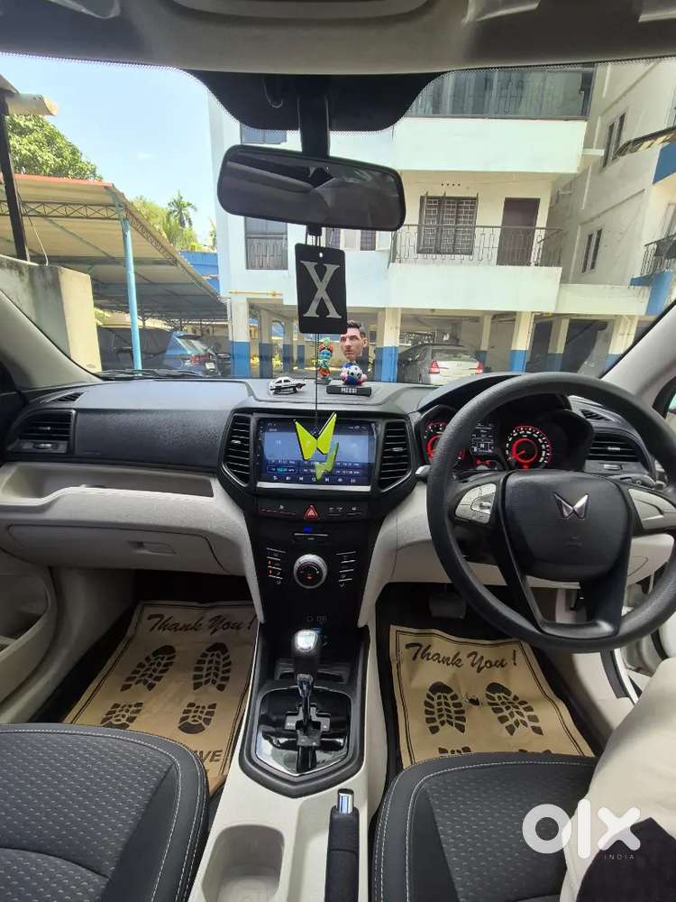 Mahindra Xuv300 2023 Petrol Well Maintained