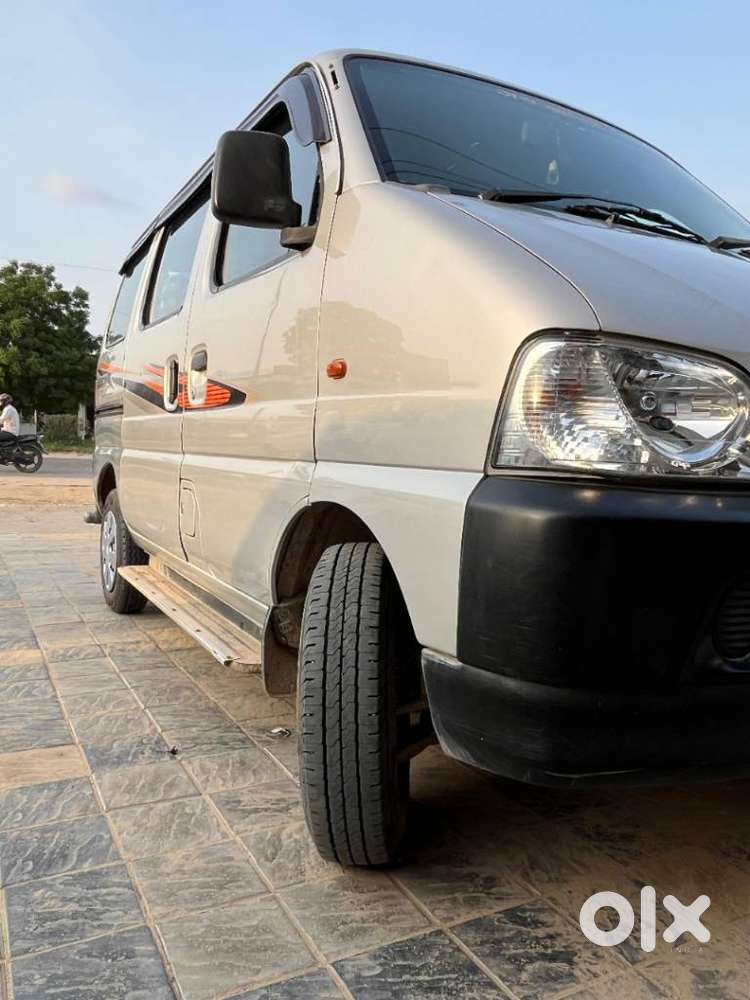 Maruti Suzuki Eeco Smiles 7 Seater Standard, 2019, Cng & Hybrids