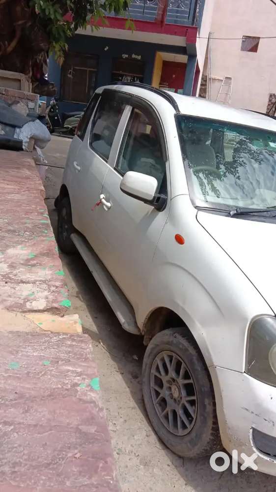 Mahindra Quanto 2013
